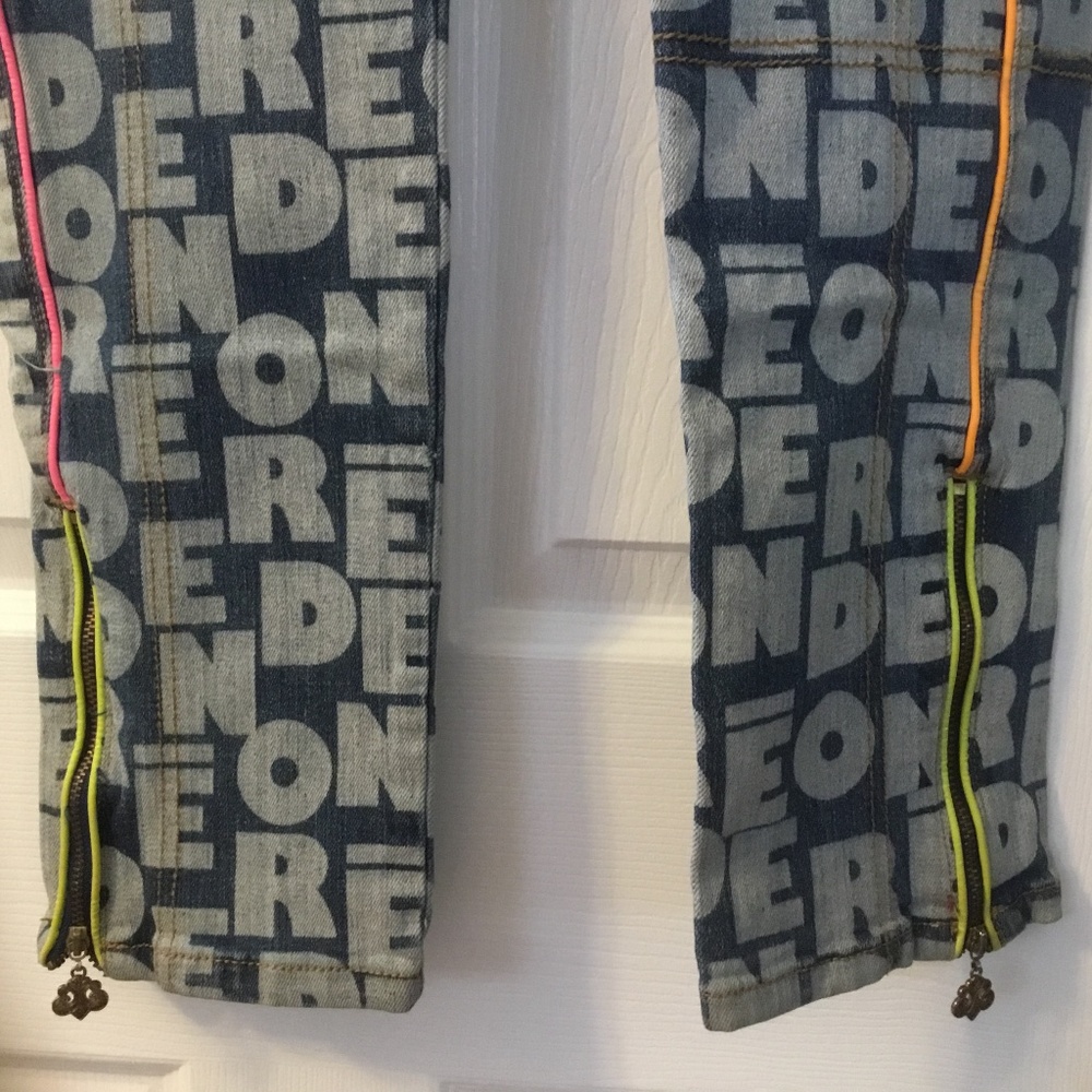 Unique Beyoncé Dereon All Over Jeans (Lapel flap needs stitching) NICE! - Picture 3 of 16